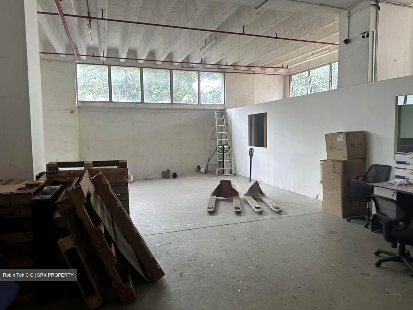 Guan Hua Warehouse Building (D13), Factory #498144451